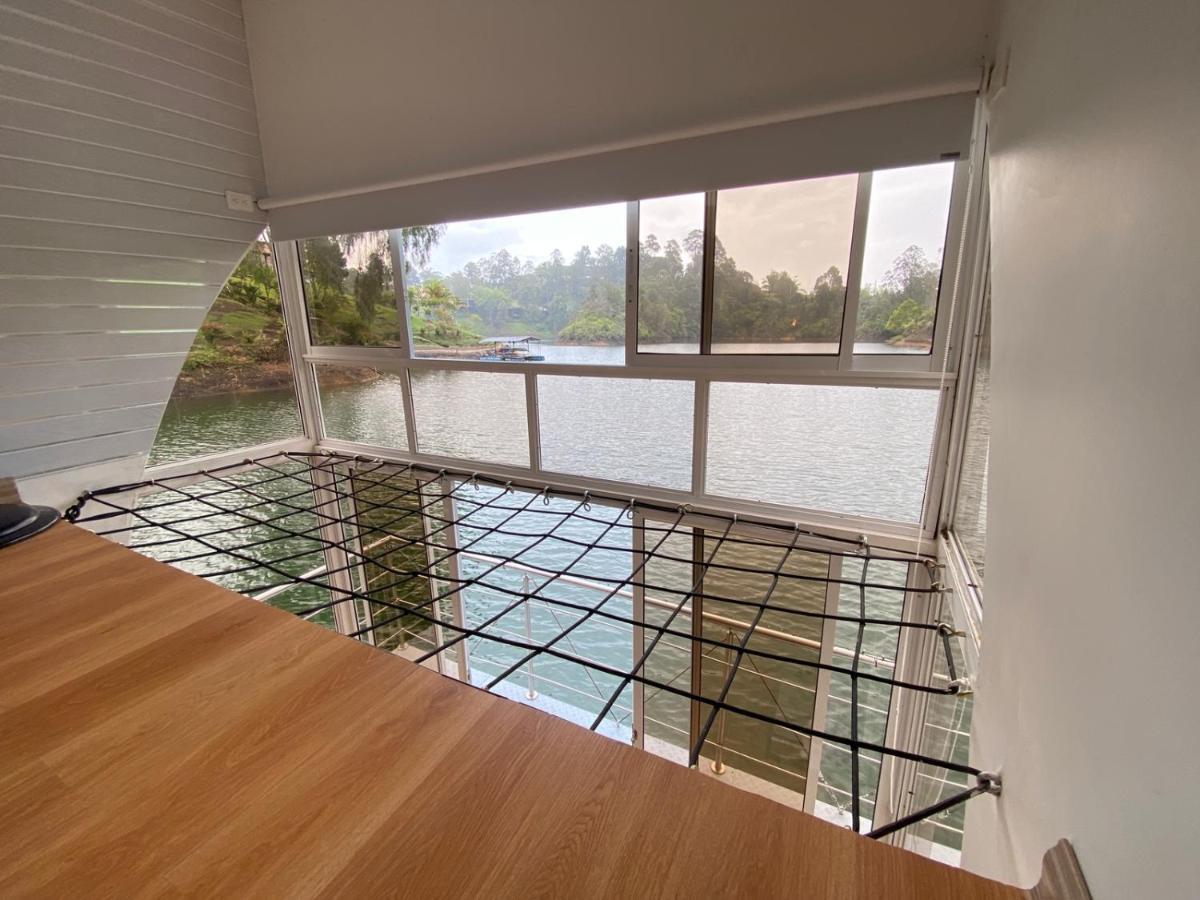 Casa Flotante La Trinidad Guatape
