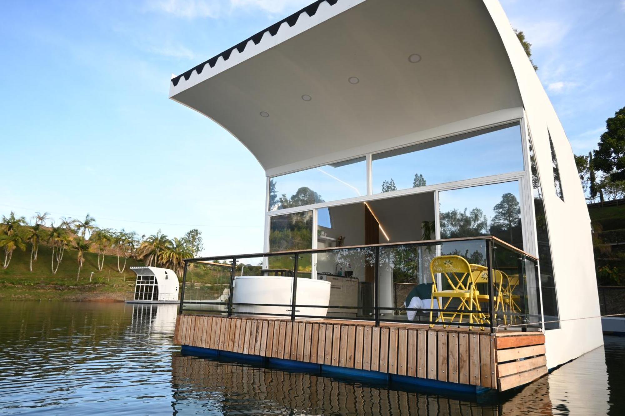 Casa Flotante La Trinidad Campsite *